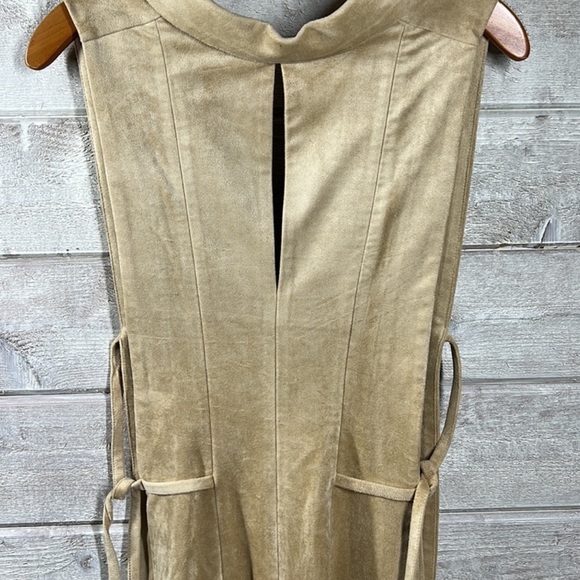 BCBGMAXAZRIA
Gaia Faux-Suede Long Vest - Picture 10 of 11